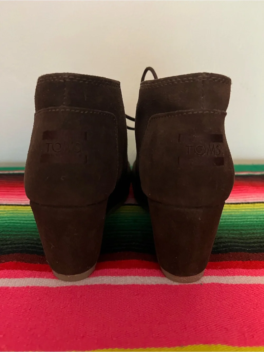 NWT Toms Dark Brown Suede Lace-Up Ankle Booties